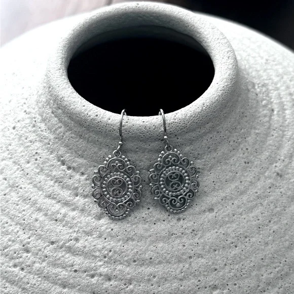 925 Sterling Silver Ornate Dangle Earrings! NEW! - Picture 4 of 4